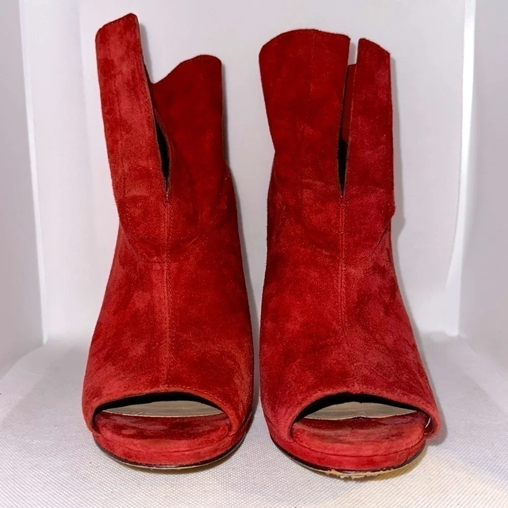 Vince Camuto Red Suede Peep-toe Stiletto Booties Size 8.5 - EUC